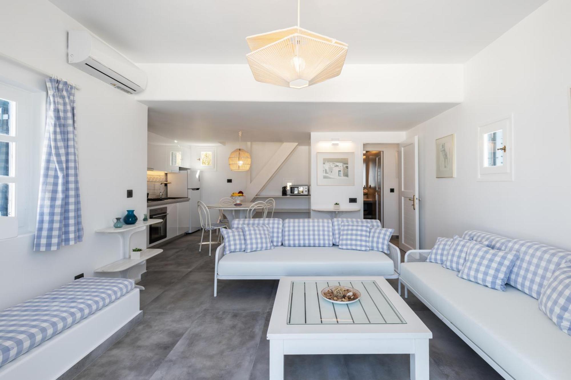 Callisti With Pool View And Calypso Upper Floor With Sea View Apartment *